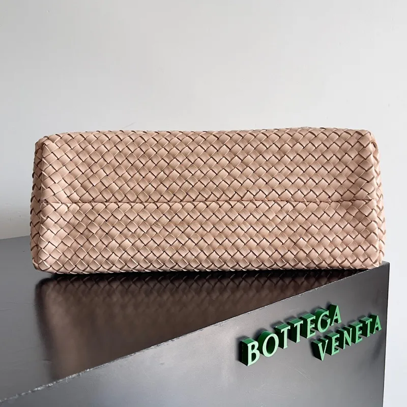All categories 💚 Authentic bags 💚 BV 2025 new BV handbags